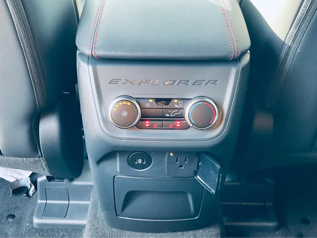 new 2025 Ford Explorer car, priced at $49,227