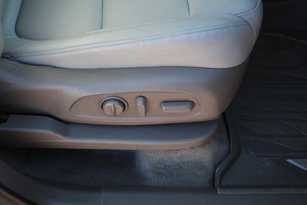 used 2020 Chevrolet Traverse car, priced at $22,500