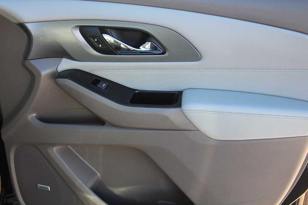 used 2020 Chevrolet Traverse car, priced at $22,500