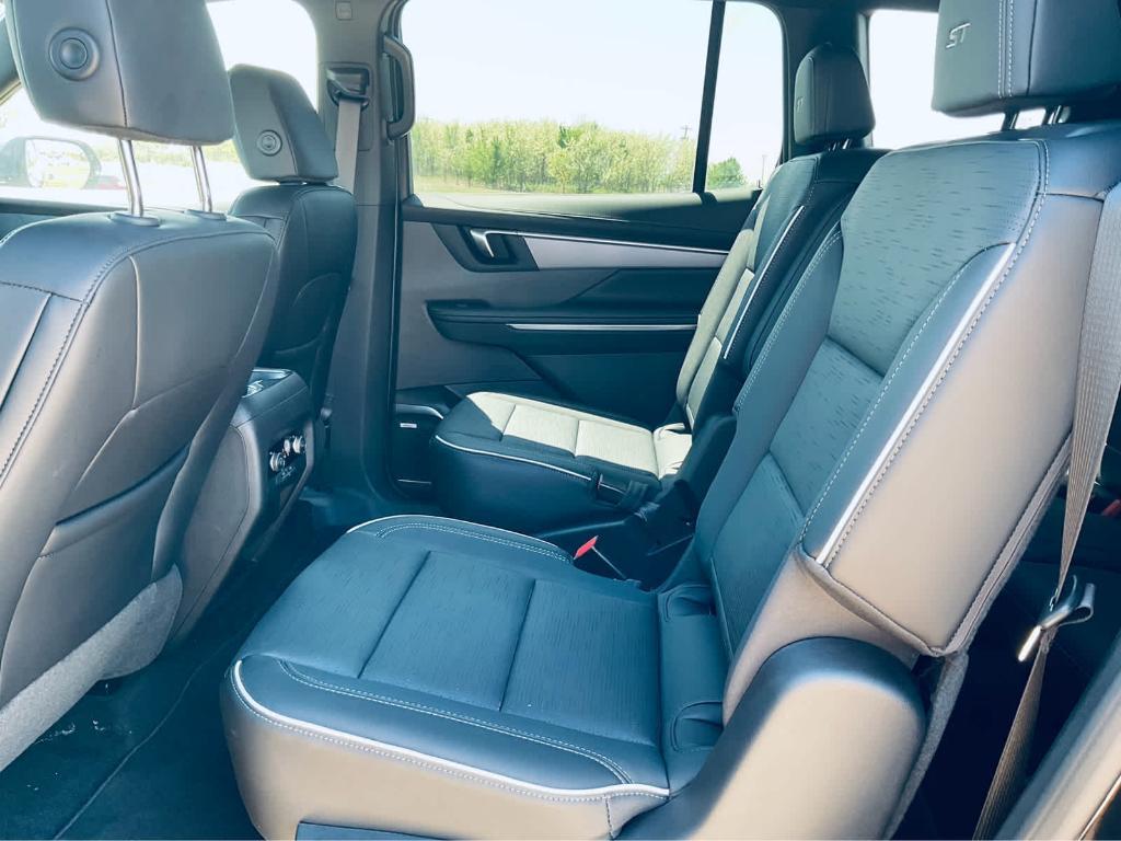 new 2025 Buick Enclave car, priced at $48,330