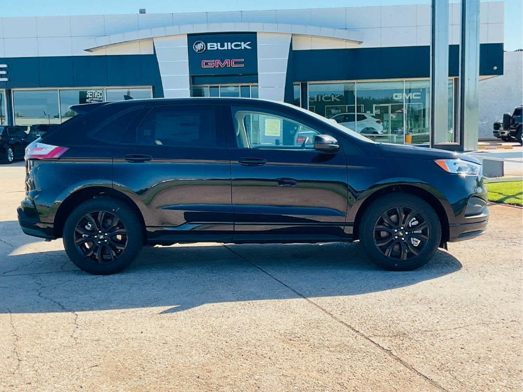 new 2024 Ford Edge car, priced at $38,355