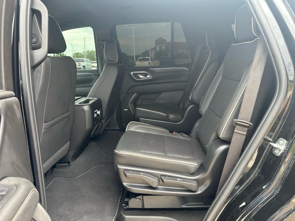 used 2024 GMC Yukon car, priced at $61,027