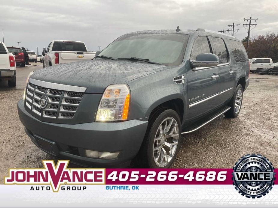 used 2008 Cadillac Escalade ESV car, priced at $13,500