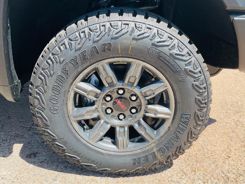 new 2025 GMC Sierra 1500 car, priced at $74,040