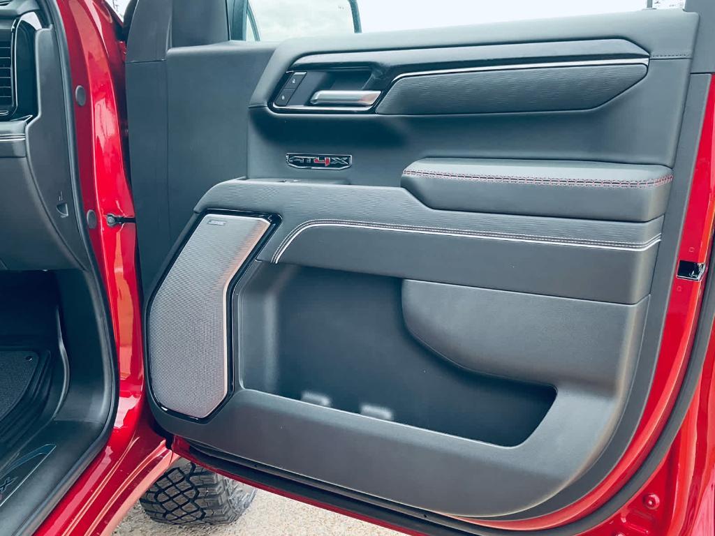 new 2025 GMC Sierra 1500 car, priced at $73,385