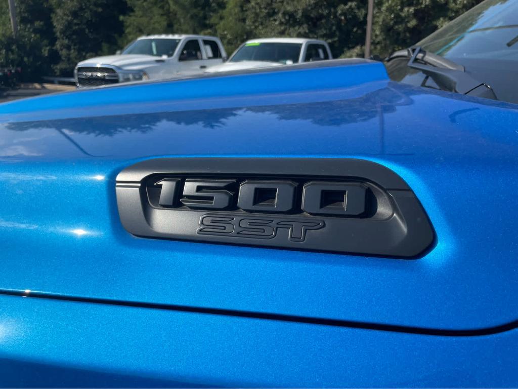 new 2025 Ram 1500 car, priced at $48,966