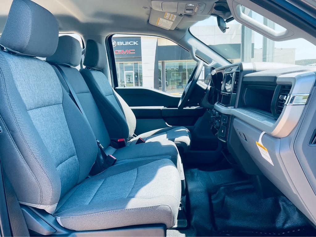 new 2025 Ford F-250 car, priced at $60,075