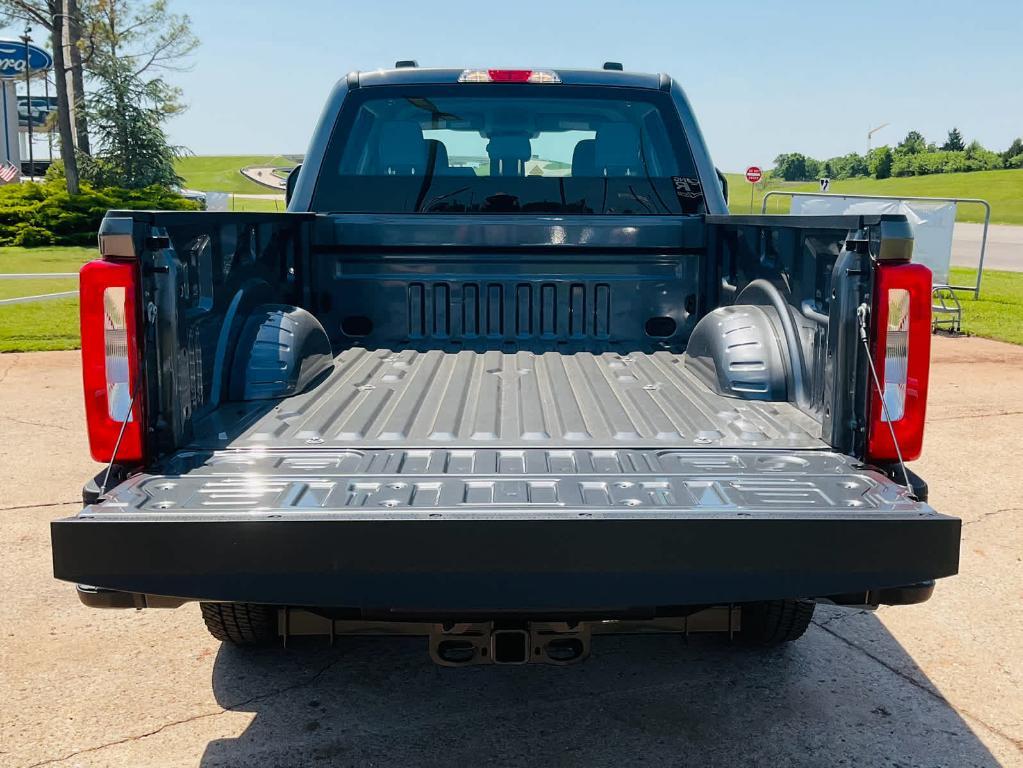 new 2025 Ford F-250 car, priced at $60,075