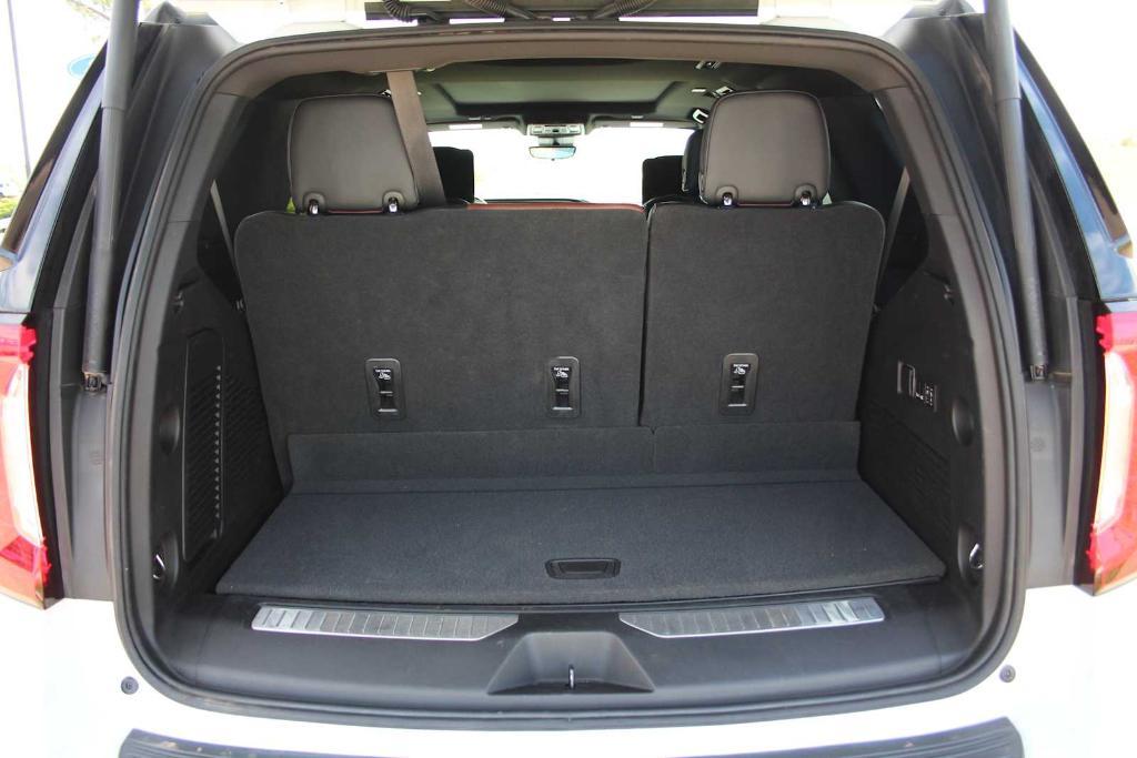 used 2023 GMC Yukon car, priced at $71,500