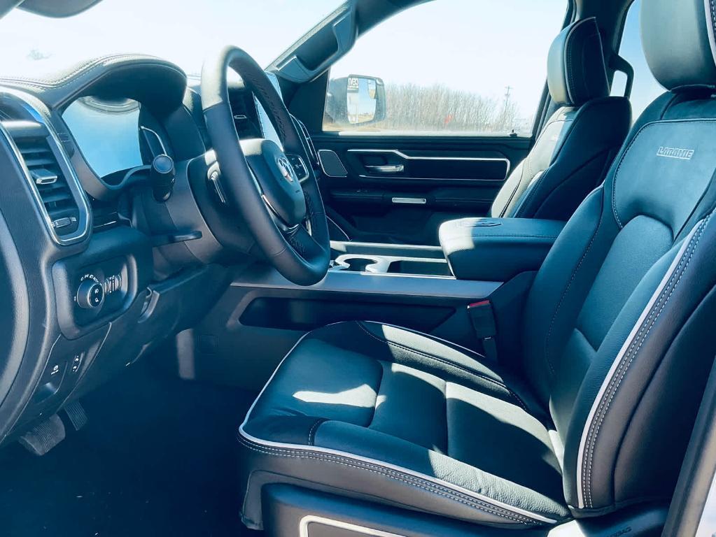 new 2025 Ram 1500 car, priced at $54,231