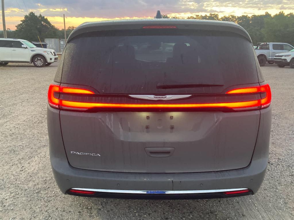 used 2025 Chrysler Pacifica car, priced at $35,000