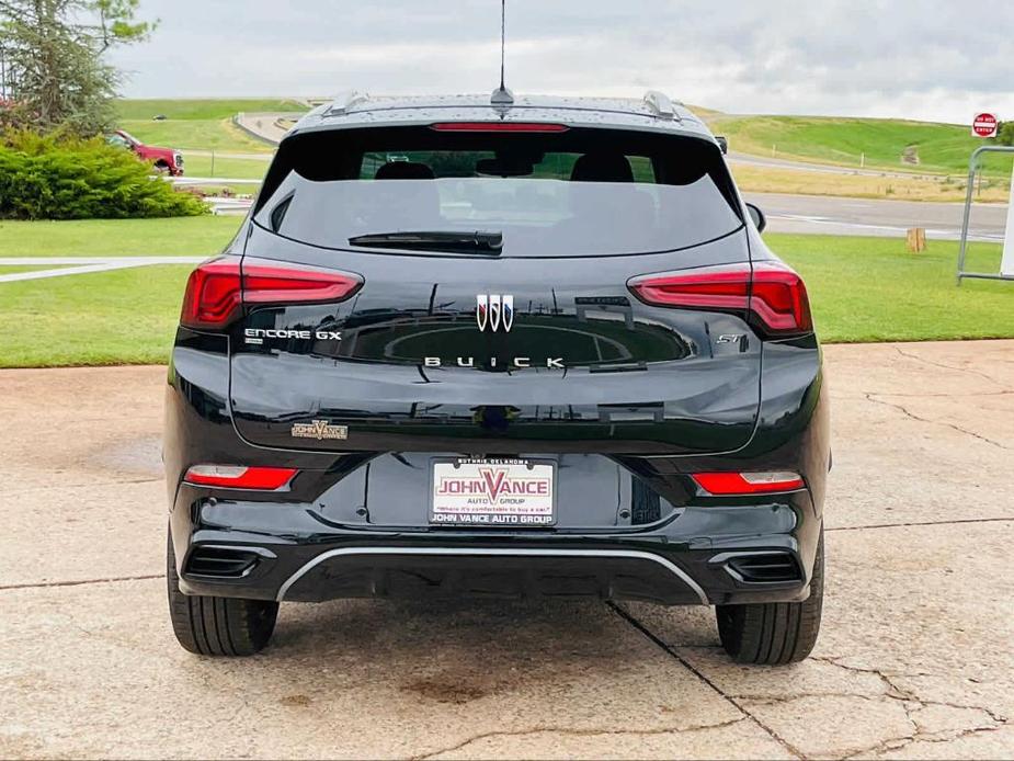 new 2024 Buick Encore GX car, priced at $29,580