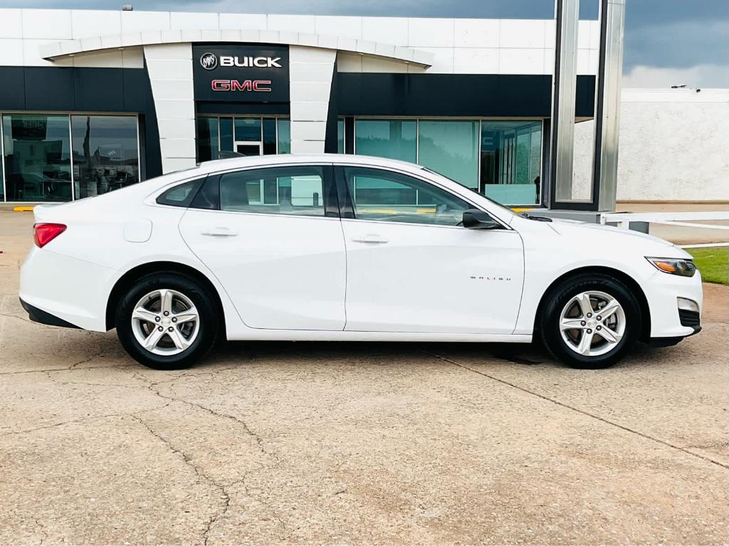 used 2021 Chevrolet Malibu car, priced at $15,000