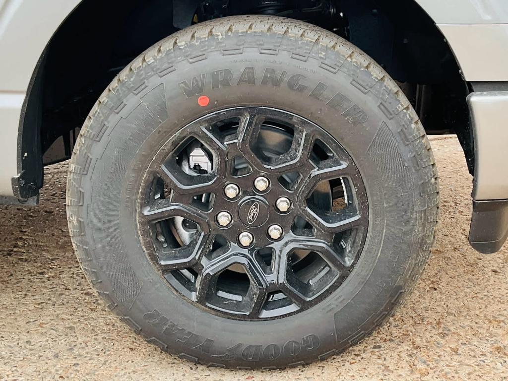 new 2025 Ford F-150 car, priced at $55,333