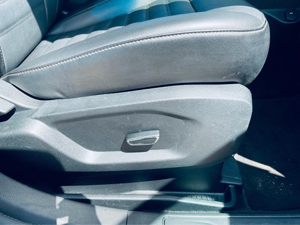 used 2015 Ford Edge car, priced at $13,000