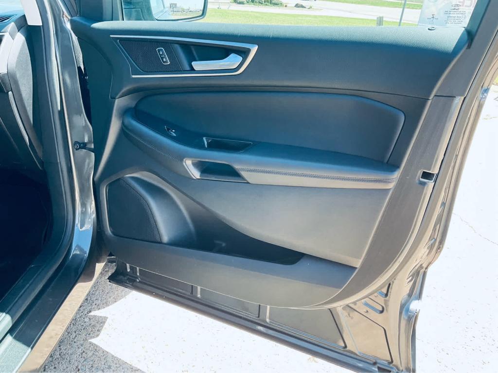used 2015 Ford Edge car, priced at $13,000