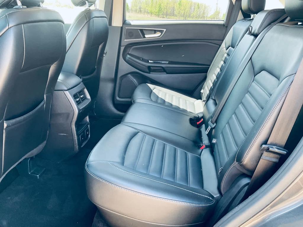 used 2015 Ford Edge car, priced at $13,000