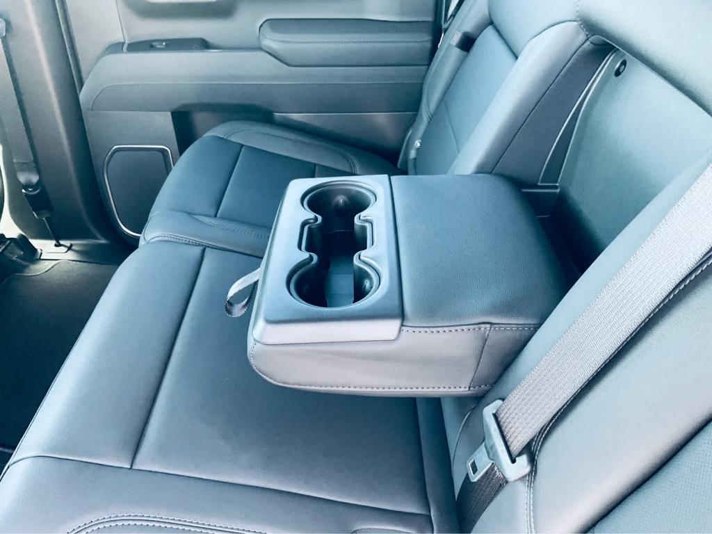 new 2025 GMC Sierra 1500 car, priced at $52,750
