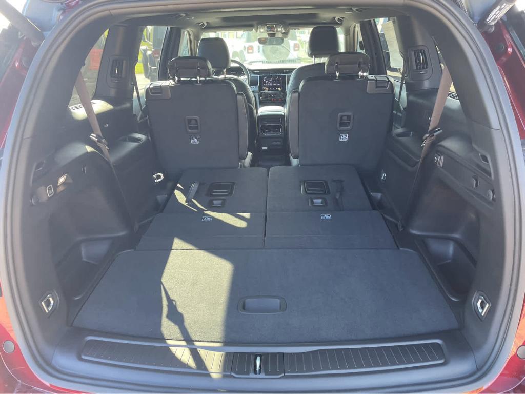 new 2025 Jeep Grand Cherokee L car, priced at $44,230