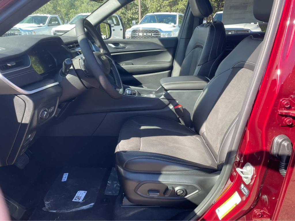 new 2025 Jeep Grand Cherokee L car, priced at $44,230