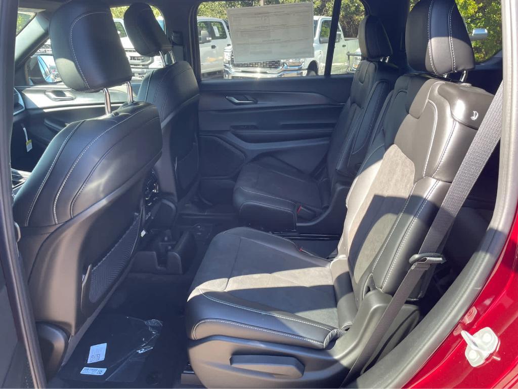 new 2025 Jeep Grand Cherokee L car, priced at $44,230