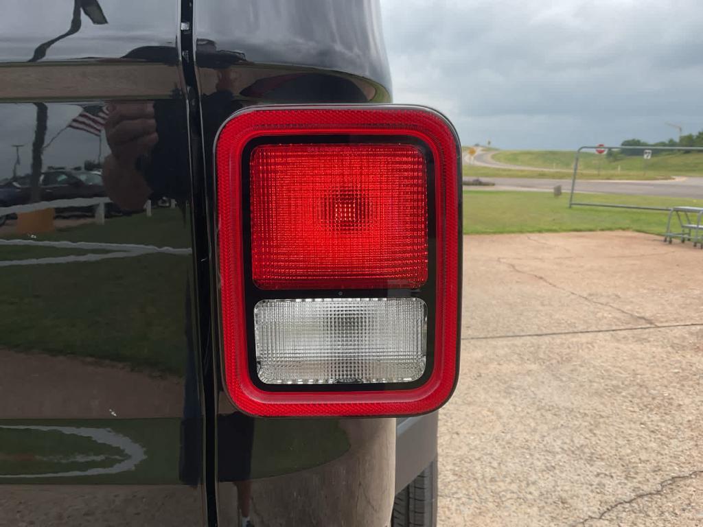 new 2025 Jeep Gladiator car, priced at $38,890