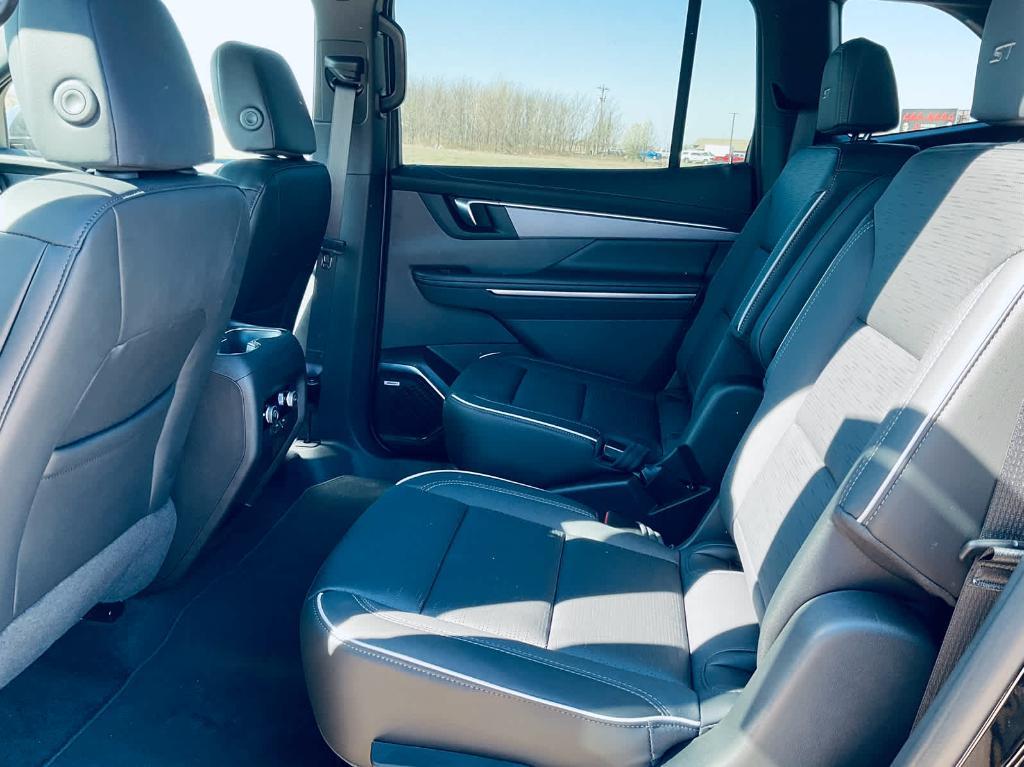 new 2025 Buick Enclave car, priced at $48,190