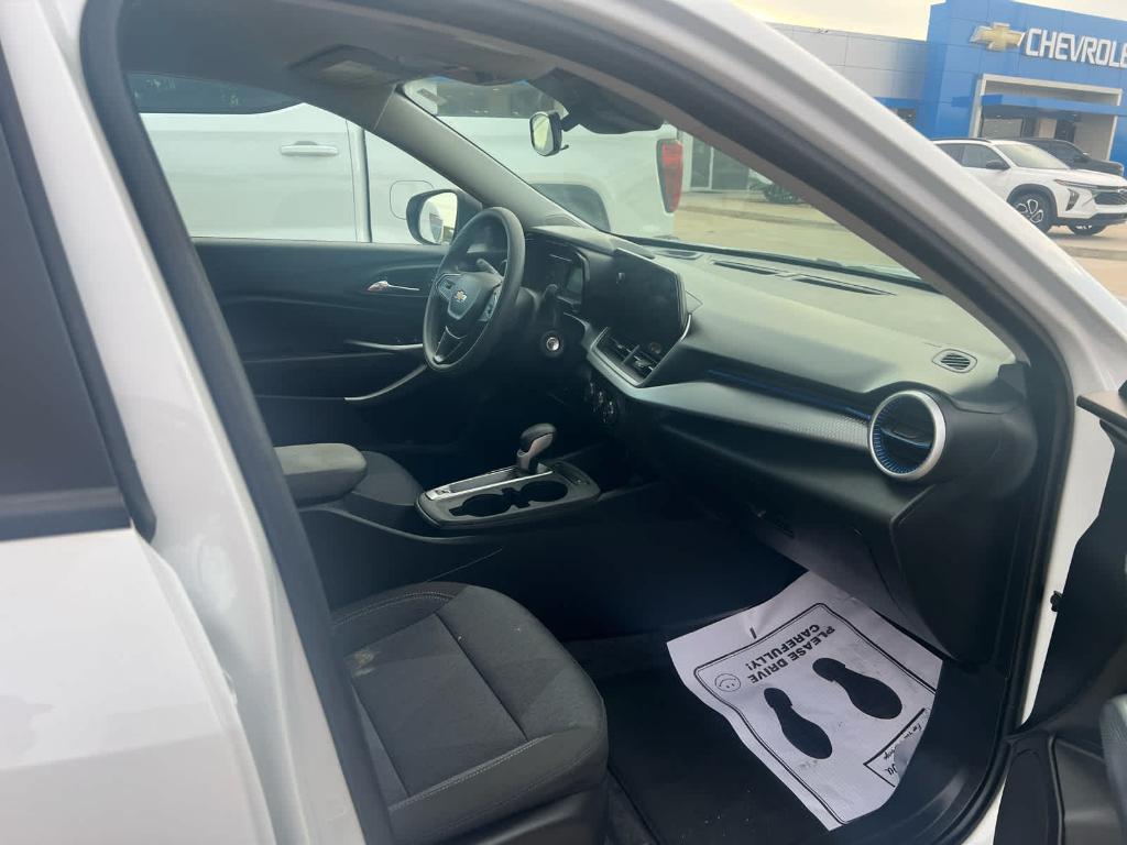 used 2024 Chevrolet Trax car, priced at $21,703