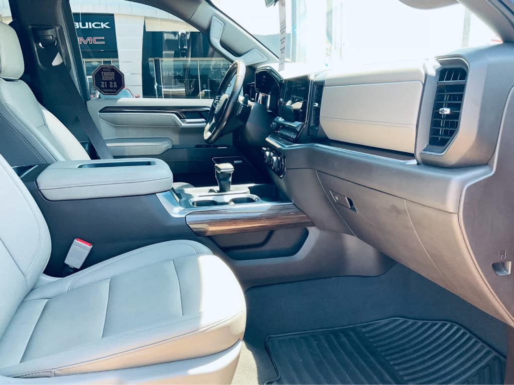 used 2022 Chevrolet Silverado 1500 car, priced at $37,000