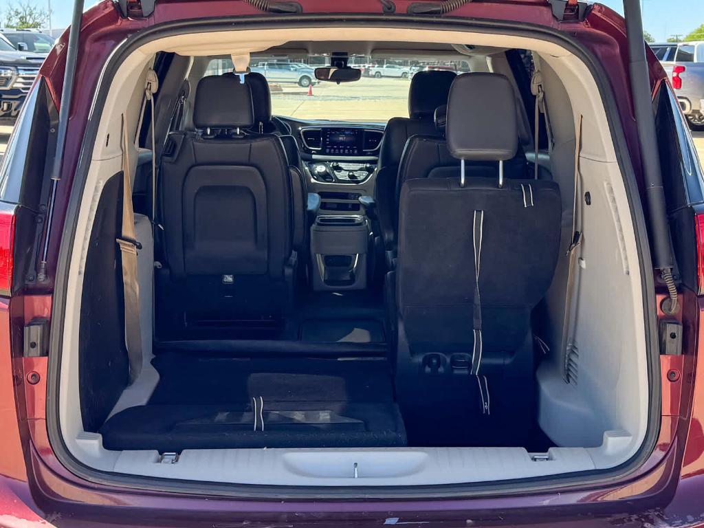 used 2017 Chrysler Pacifica car, priced at $13,500