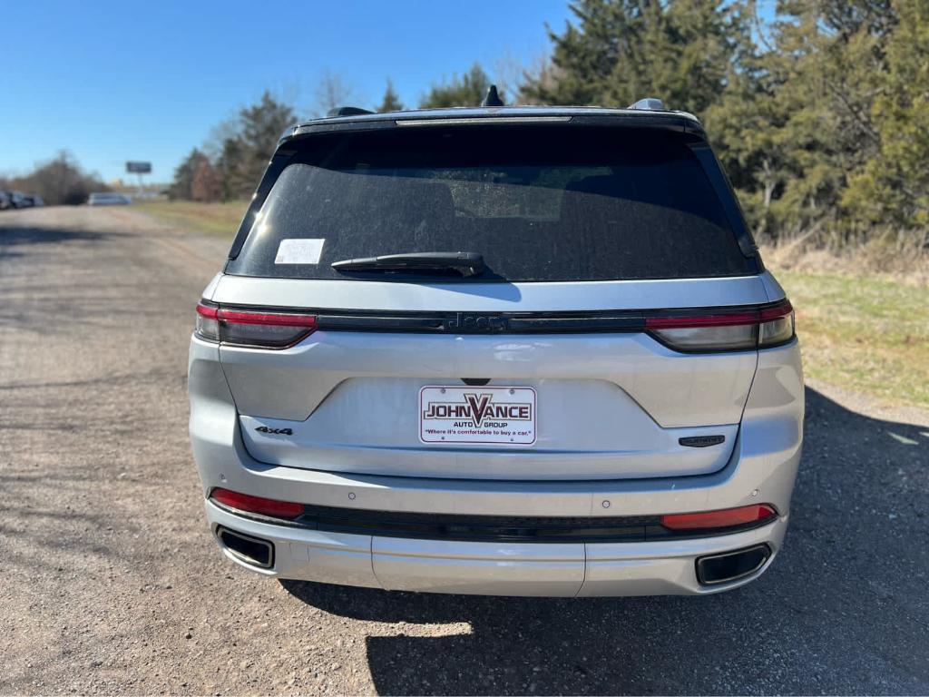 new 2025 Jeep Grand Cherokee car, priced at $60,775