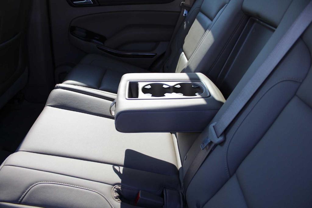 used 2016 GMC Yukon car, priced at $17,850
