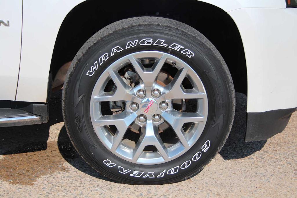 used 2016 GMC Yukon car, priced at $17,850