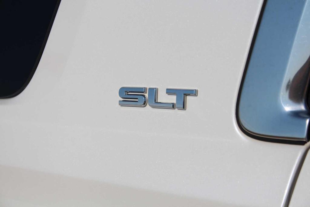 used 2016 GMC Yukon car, priced at $17,850