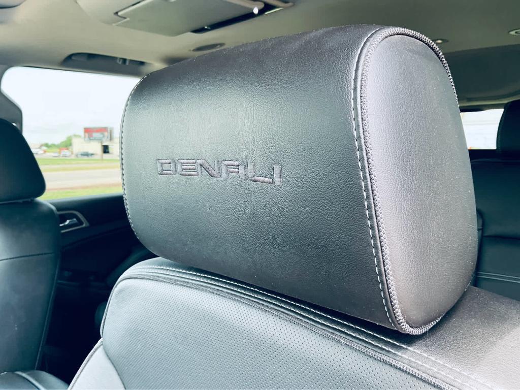 used 2019 GMC Yukon car, priced at $34,000
