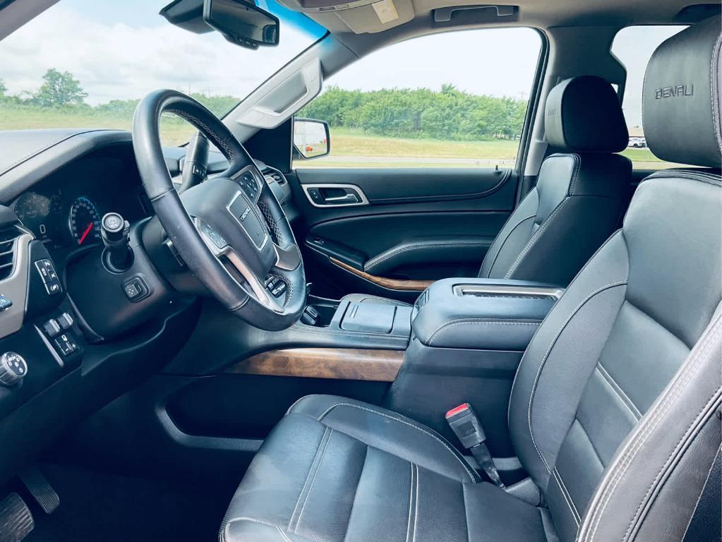 used 2019 GMC Yukon car, priced at $34,000