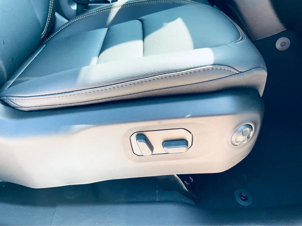 new 2025 Jeep Wrangler car, priced at $49,610