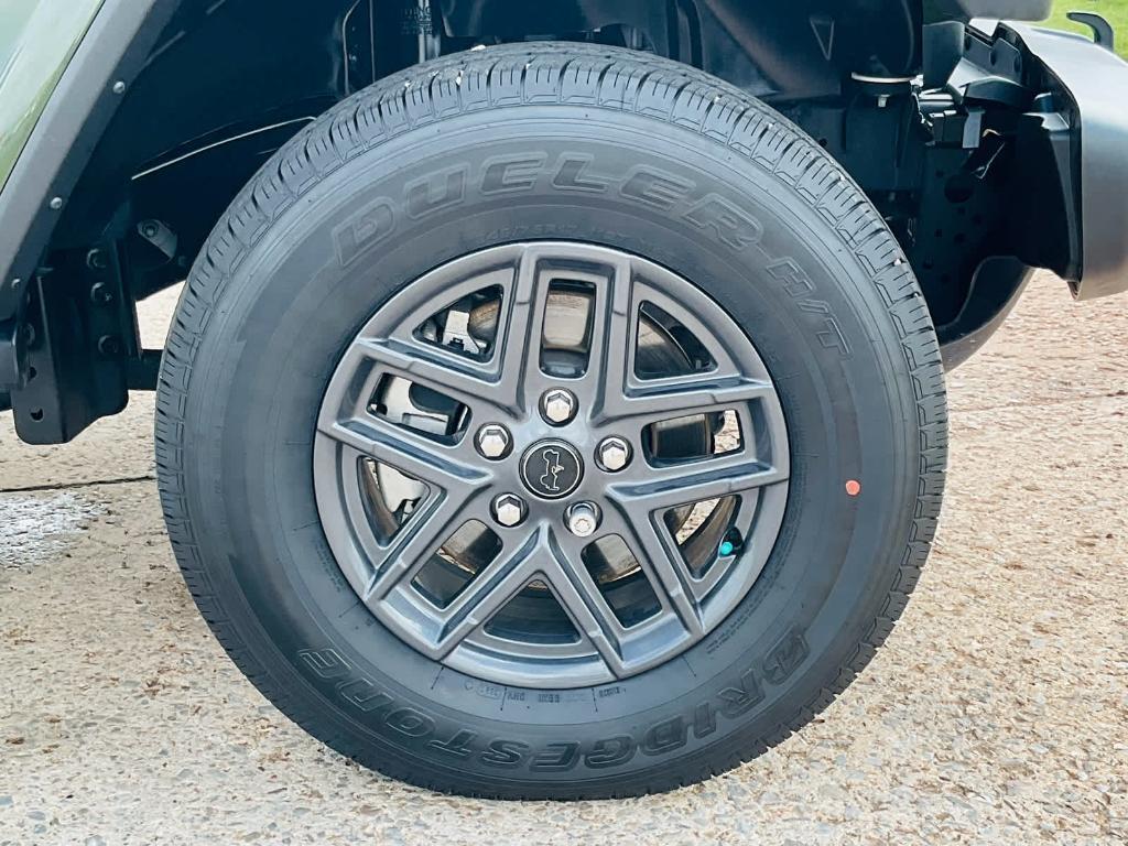 used 2024 Jeep Gladiator car, priced at $40,750