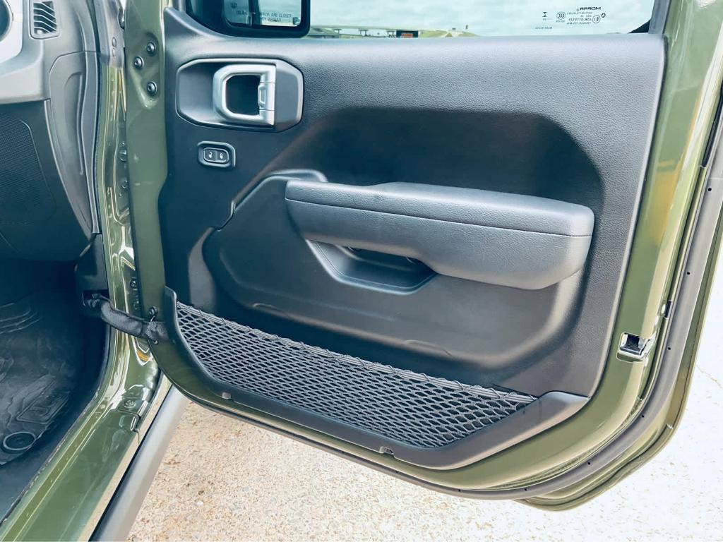 used 2024 Jeep Gladiator car, priced at $40,750