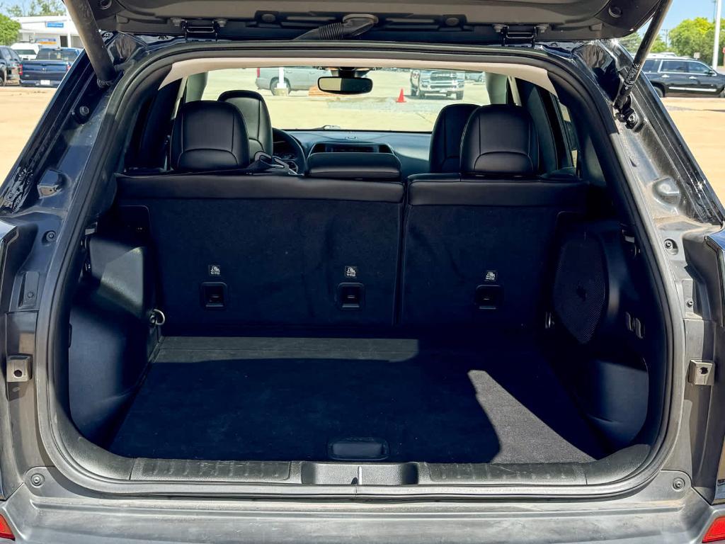 used 2022 Jeep Cherokee car, priced at $16,411