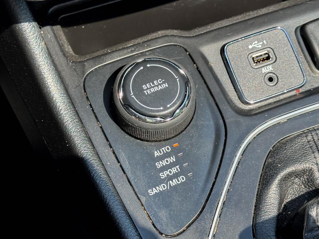 used 2022 Jeep Cherokee car, priced at $16,411