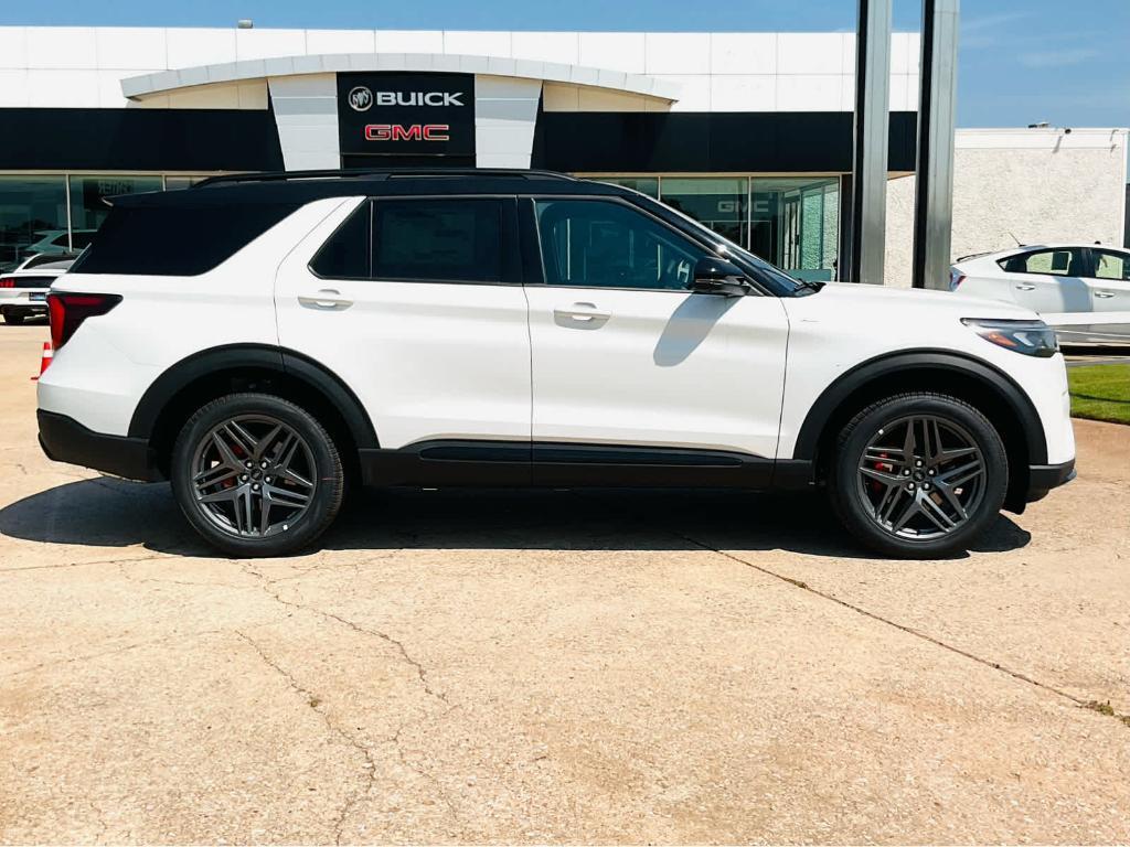 new 2025 Ford Explorer car, priced at $53,265