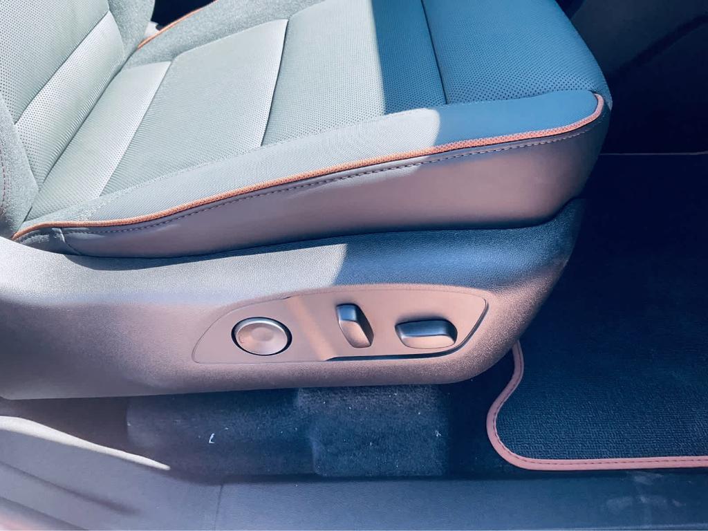 new 2025 GMC Acadia car, priced at $54,945