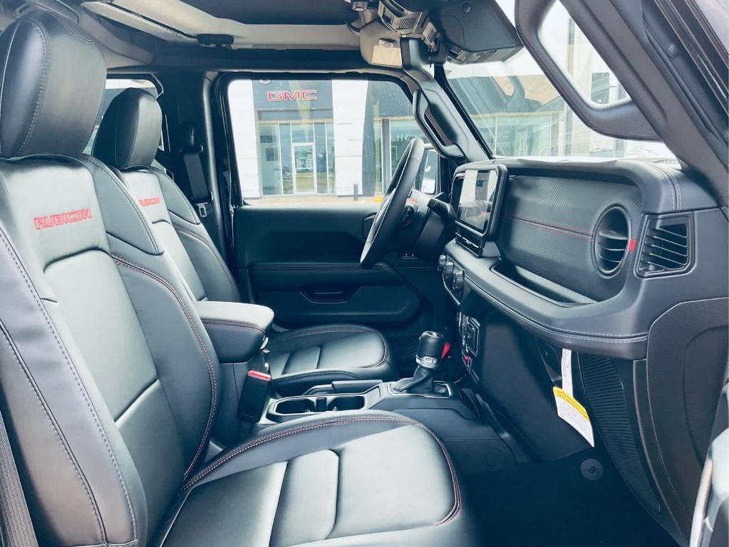 new 2024 Jeep Wrangler car, priced at $61,286