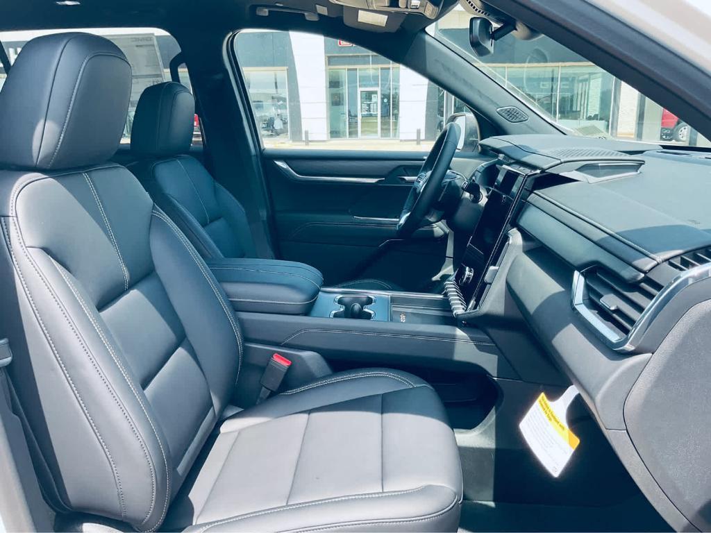 new 2025 GMC Acadia car, priced at $49,830