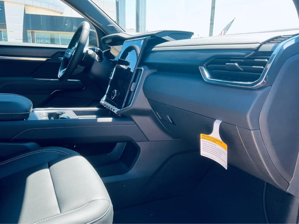 new 2025 GMC Acadia car, priced at $48,825