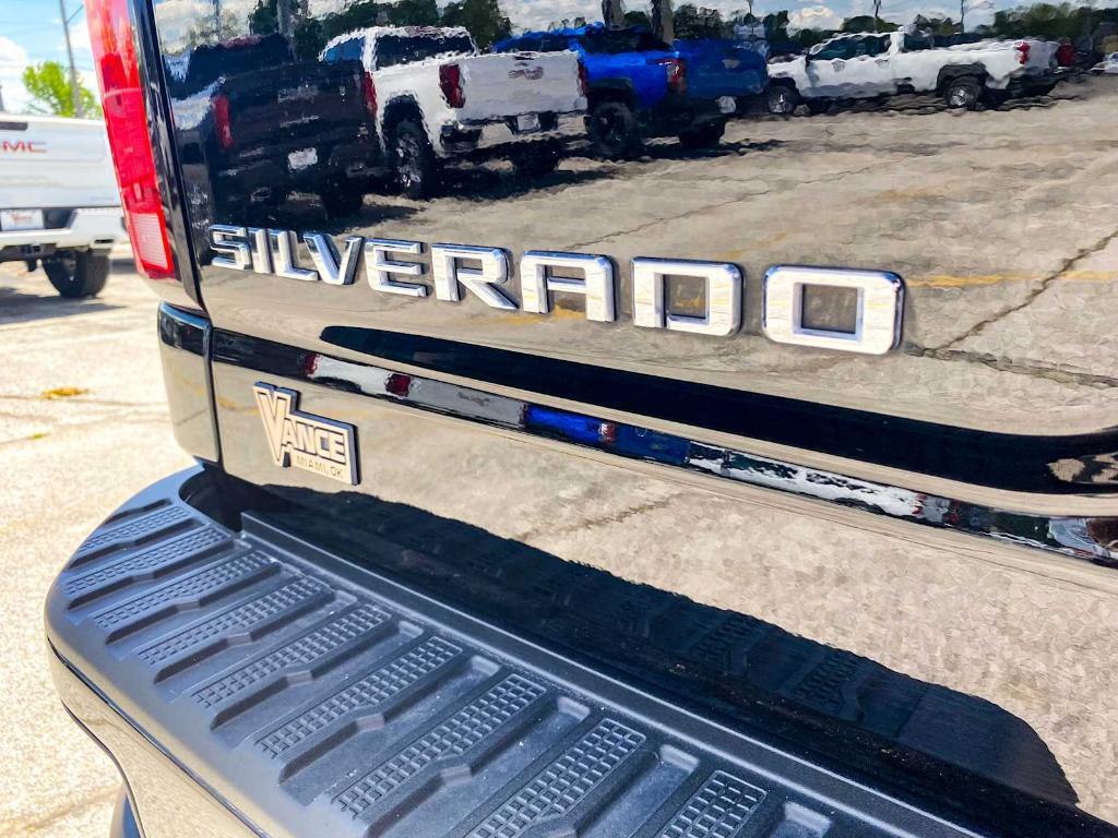 used 2024 Chevrolet Silverado 3500 car, priced at $72,387
