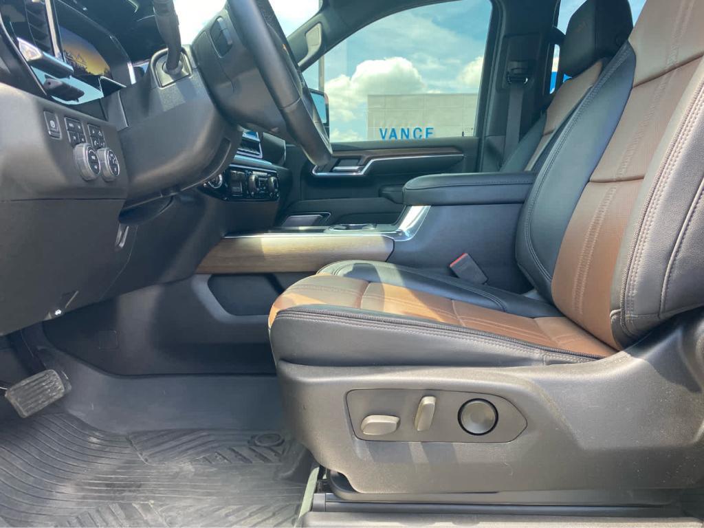 used 2024 Chevrolet Silverado 3500 car, priced at $72,387