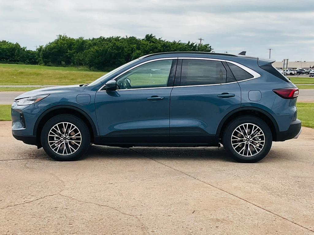 new 2025 Ford Escape car, priced at $33,252