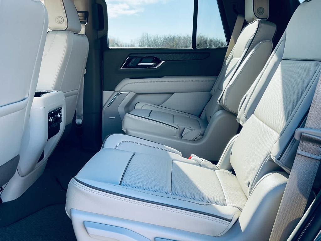 new 2025 GMC Yukon car, priced at $84,735